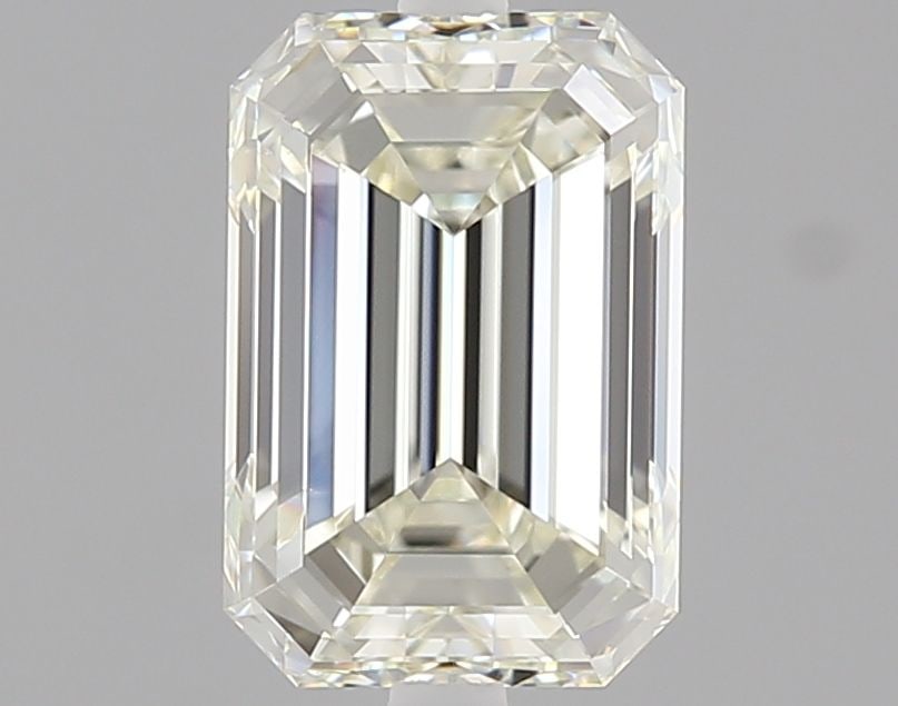 IGI Emerald 1.5ct J VVS2 - Loose Natural Diamond: IGI Emerald 1.5ct J VVS2 - Loose Natural Diamond 1.5ct IGI Emerald Cut Diamond, VVS2 Clarity, EX Polish and Symmetry - A natural beauty with exceptional clarity and cut, showcasing the diamond's brill