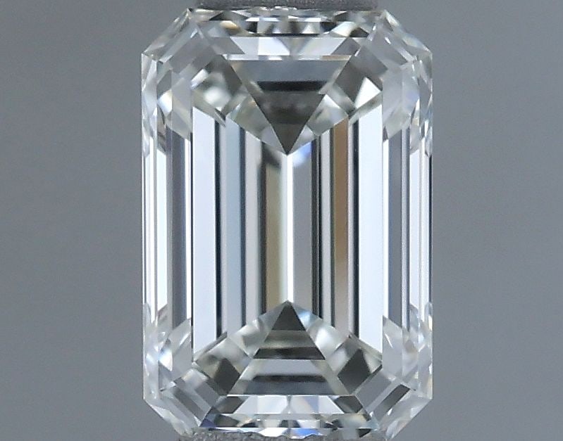 IGI Emerald 0.5ct H VVS1 - Loose Natural Diamond: IGI Emerald 0.5ct H VVS1 - Loose Natural Diamond IGI Emerald 0.5ct H VVS1 - Loose Natural DiamondThe IGI Emerald 0.5ct features exceptional clarity with a VVS1 grade, showcasing minimal inclusions