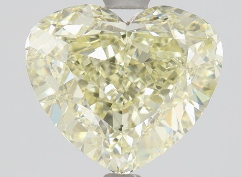 GIA Heart 1.18ct Fancy Light Yellow IF - Loose Natural Diamond: GIA Heart 1.18ct Fancy Light Yellow IF - Loose Natural Diamond GIA-certified, this 1.18ct Fancy Light Yellow IF diamond boasts exceptional clarity and polish, with an EX rating that showcases its bril