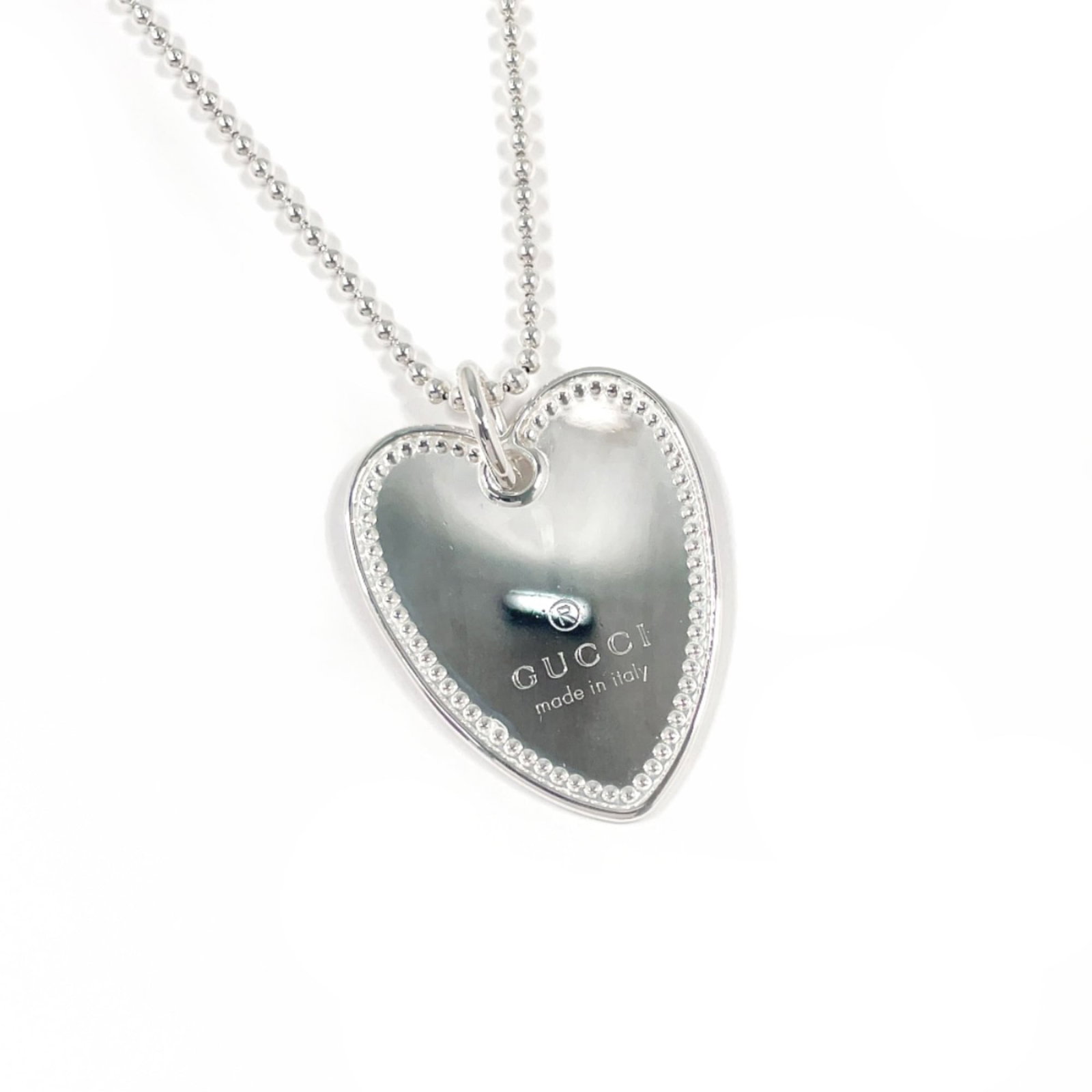 Silver Gucci 925 Plate Sterling Women's Necklace Ball Chain Heart: Silver Gucci 925 Plate Sterling Women's Necklace Ball Chain Heart Silver Gucci 925 Plate Sterling Women's Necklace Ball Chain Heart - A sleek and sophisticated necklace featuring a striking silver pen