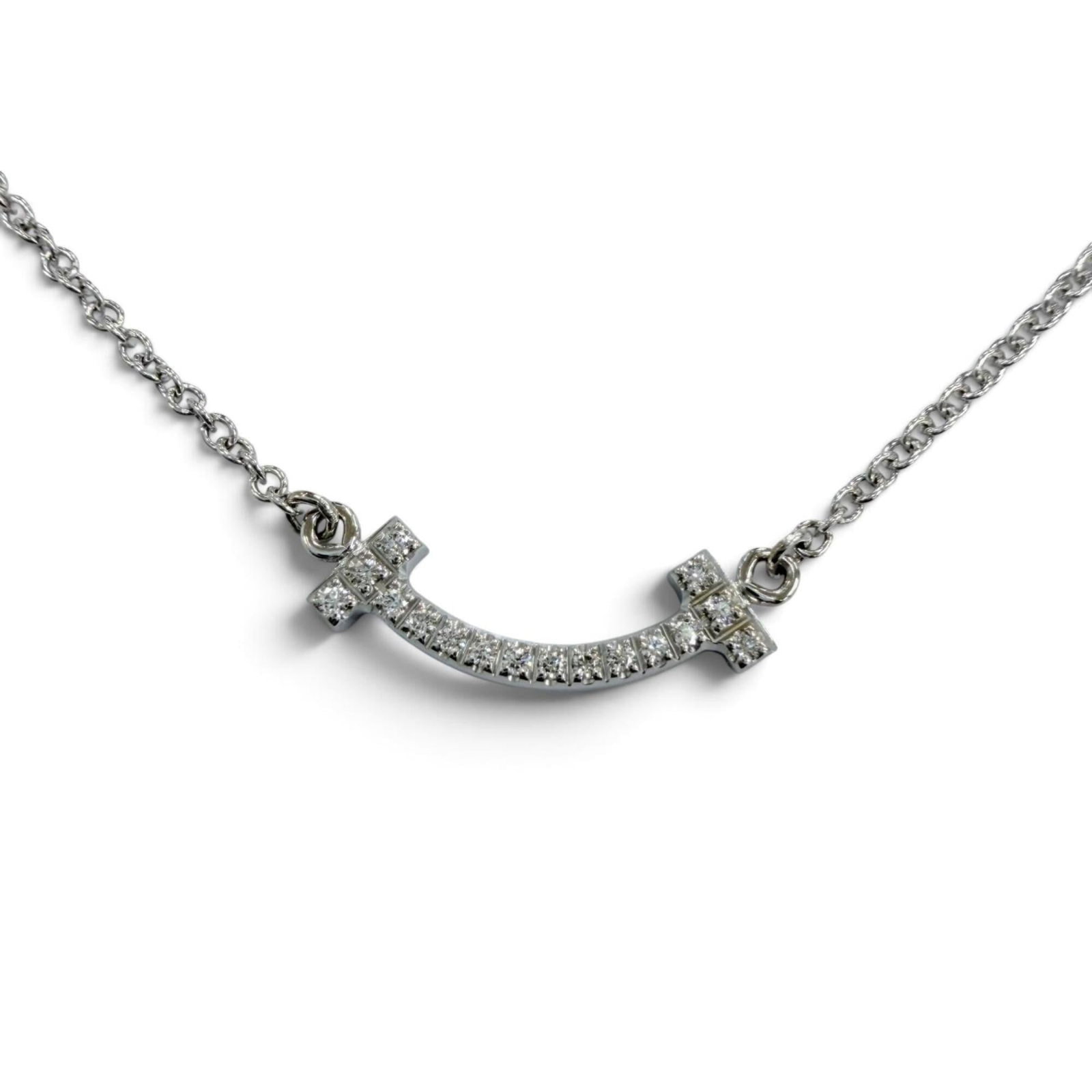 Tiffany&Co. Tiffany T Smile Pendant Mini Au750 (Wg) Diamond Necklace White Gold Weight 2.32G: Tiffany&Co. Tiffany T Smile Pendant Mini Au750 (Wg) Diamond Necklace White Gold Weight 2.32G Tiffany&Co. Tiffany T Smile Pendant Mini Au750 (Wg) Diamond Necklace White Gold Weight 2.32G - A stunning m