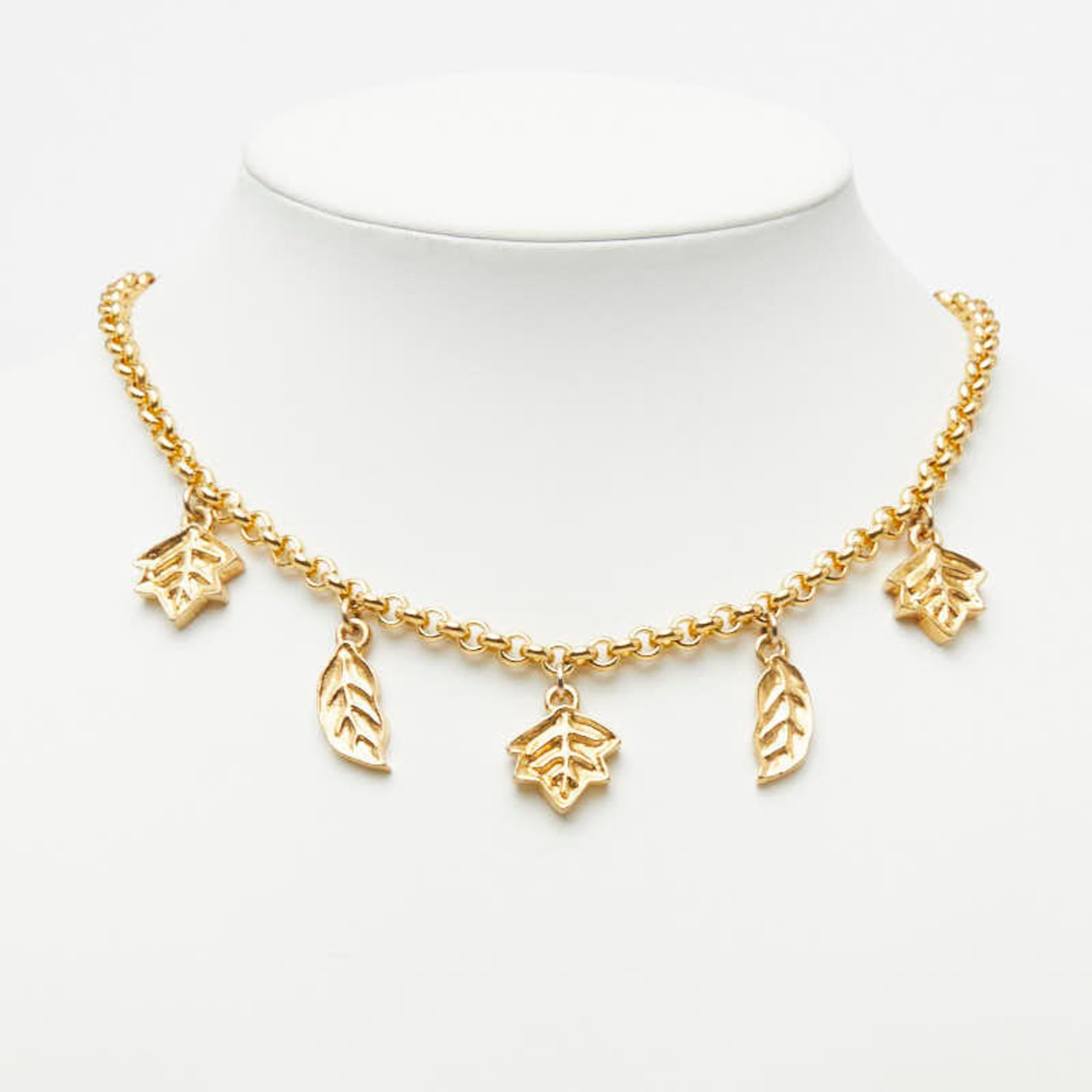Women's Gold Plated Celine Necklace Leaf Motif Chain: Women's Gold Plated Celine Necklace Leaf Motif Chain Gold Plated Celine Necklace Leaf Motif Chain features a delicate gold plating finish and a leaf motif chain design. The necklace measures 42.5 cm i