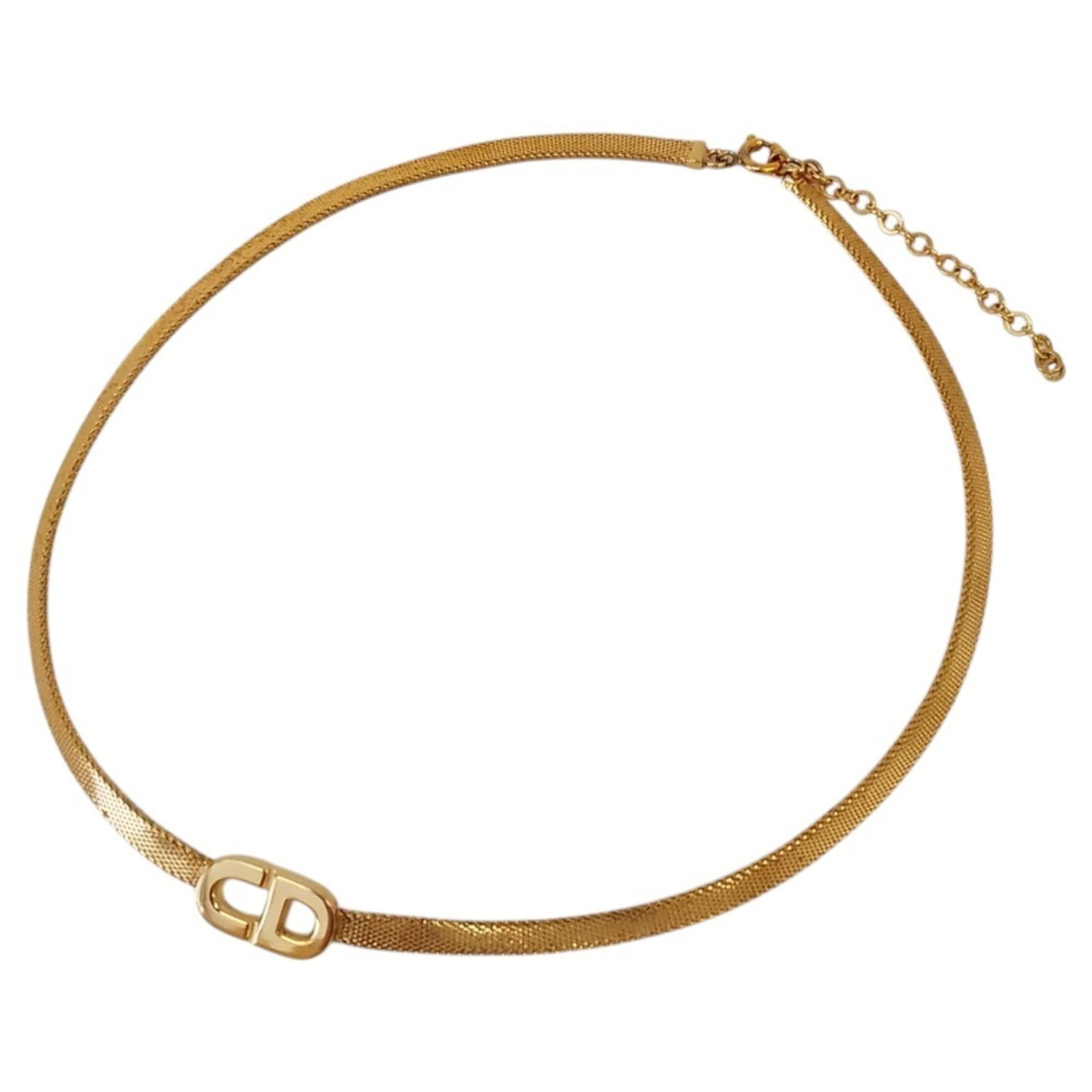 Christian Dior Vintage Cd Logo Chain Choker Necklace Gold Color For Women: Christian Dior Vintage Cd Logo Chain Choker Necklace Gold Color For Women Gold chain choker necklace with the iconic CD logo, a timeless piece from Christian Dior's vintage collection. The delicate 9m