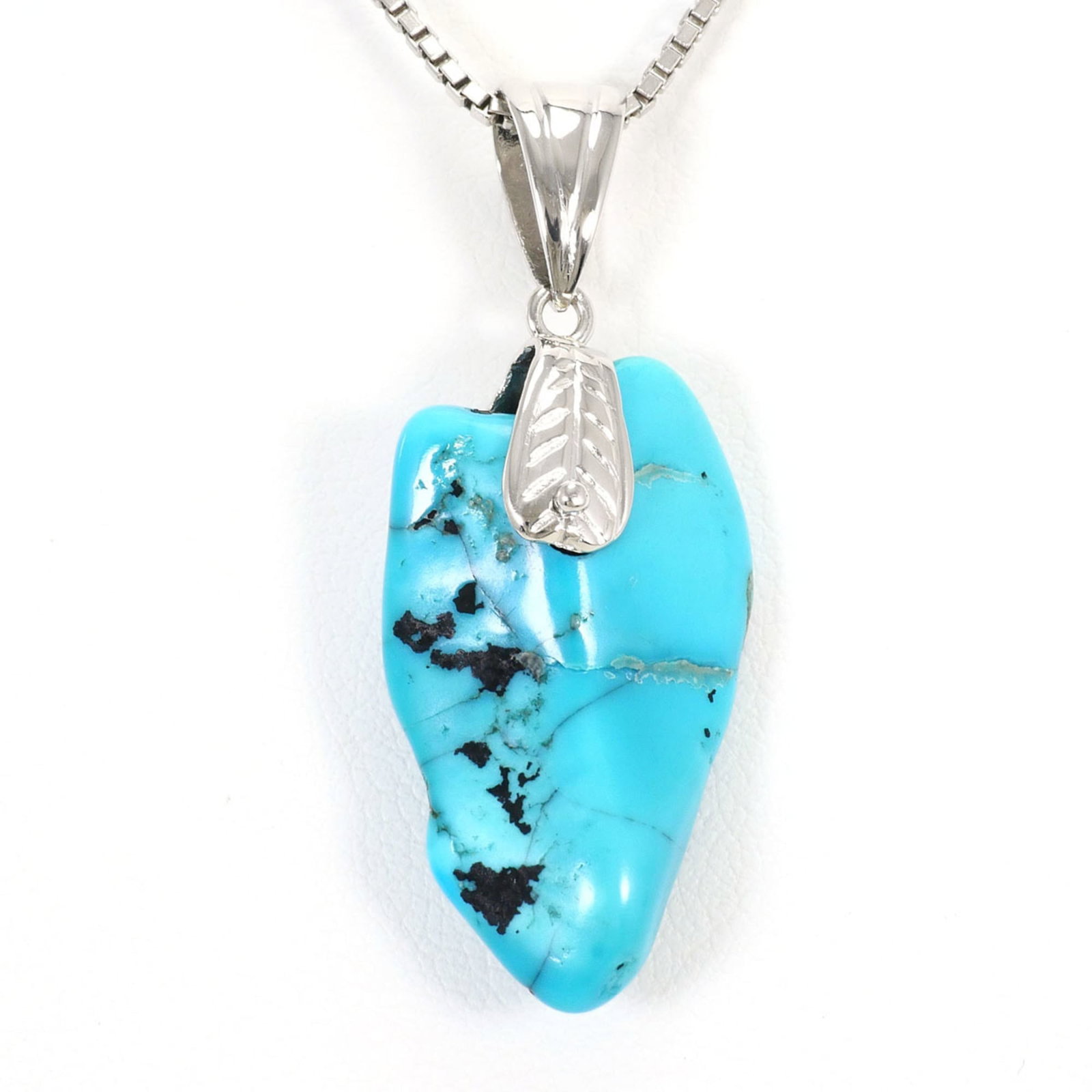 Pt900 Platinum/ Pt850 Necklace With Turquoise Certificate Of Authenticity Included Total Weight: Pt900 Platinum/ Pt850 Necklace With Turquoise Certificate Of Authenticity Included Total Weight Platinum 900 and Platinum 850 blend for a luxurious look, paired with vibrant turquoise stones. A