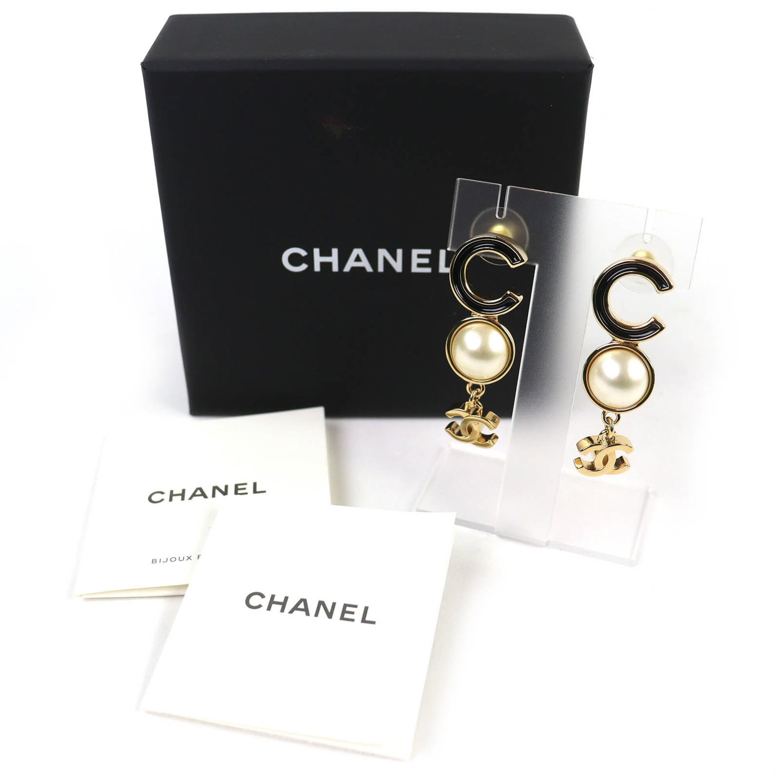 Stud earrings by Chanel - 2