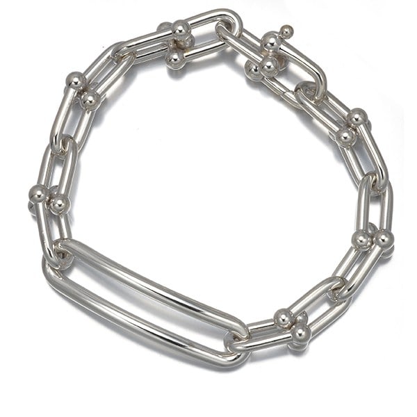 Tiffany Co Bracelet Sterling Silver 925 Hardwear: Tiffany Co Bracelet Sterling Silver 925 Hardwear Sterling silver bracelet from Tiffany & Co.'s HardWear collection, crafted with 925 metal purity for durability and shine. This sleek design features a