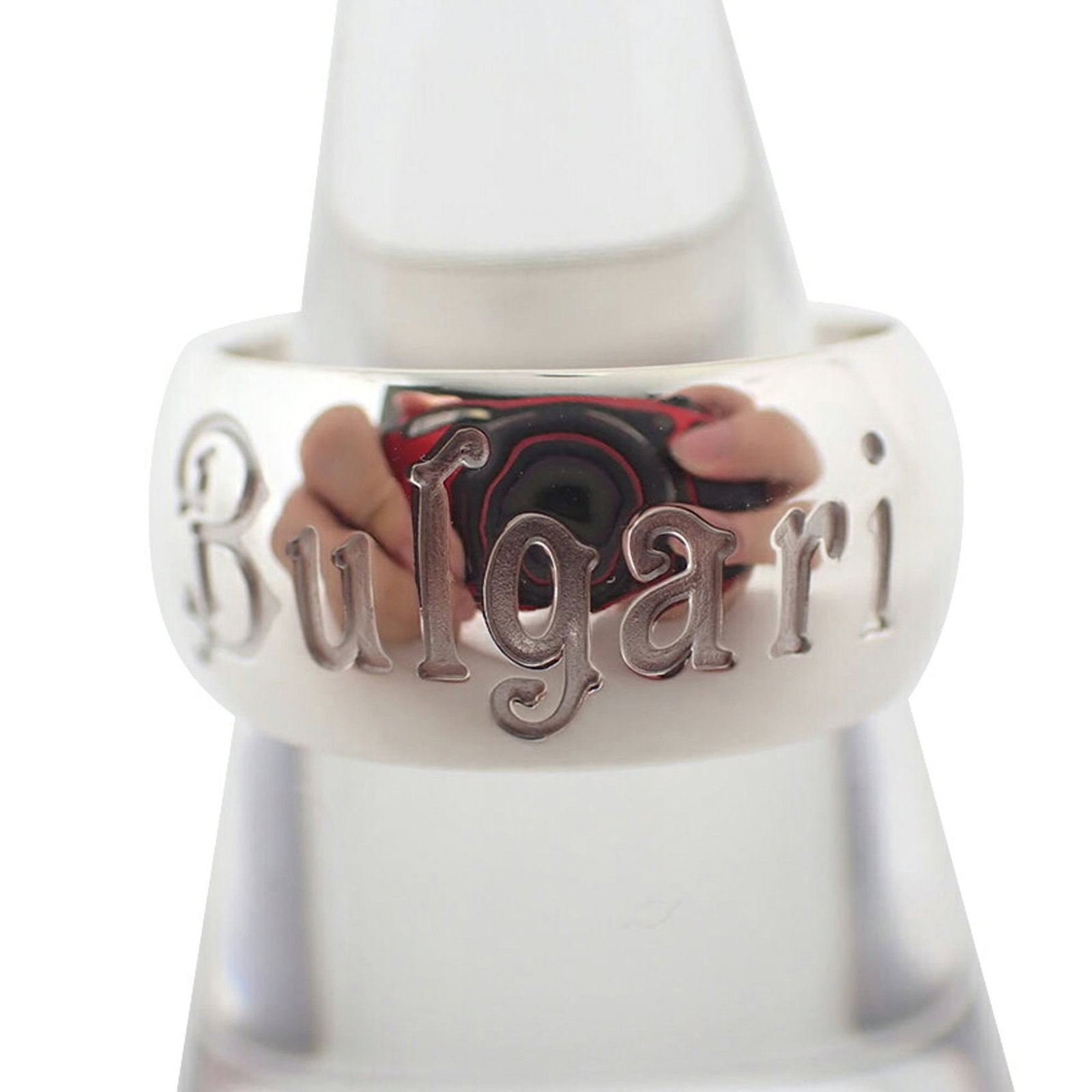 Sterling Silver Ring Bvlgari Band: Sterling Silver Ring Bvlgari Band Sterling silver band ring from Bvlgari, featuring a high-quality material with a brand size of 57 and a US size of 8.5. This elegant ring showcases the Italian luxury