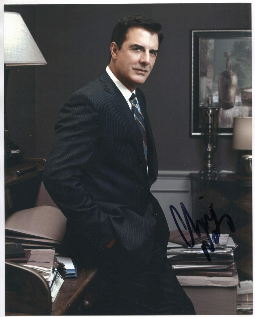 Autographed 8x10 Photo by Chris Noth: Autographed 8x10 Photo by Chris Noth Item Specifics: Chris Noth Autographed 8x10 Photo Photo is signed in black sharpie Item is authenticated by Rich Altman's , and will be accompanied with a COA from