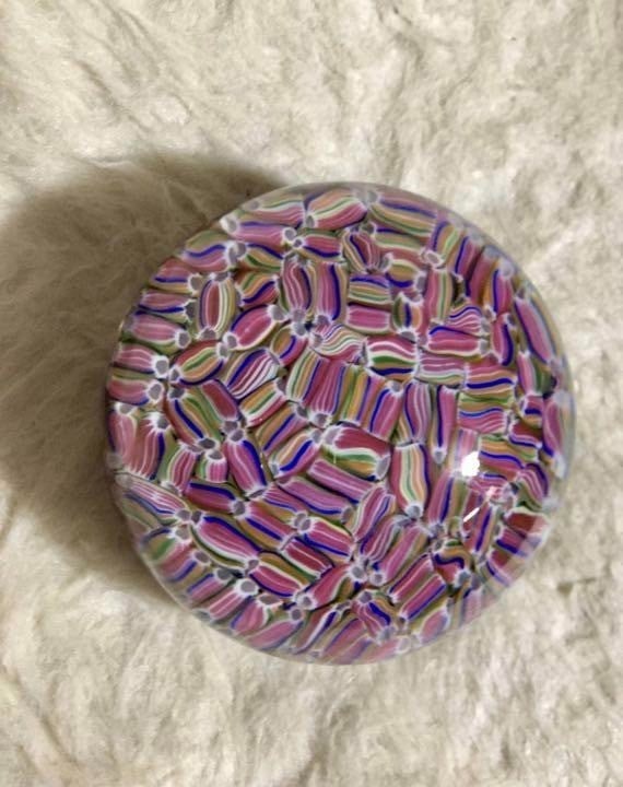 Millefiori Crystal Glass Paperweight France Vintage Glass Art Baccarat 85.5CM: Millefiori Crystal Glass Paperweight France Vintage Glass Art Baccarat 85.5CM Item Specifics: Brand: Baccarat Antique: No Type: Paperweight Original/Licensed Reproduction: Original Color: Multicolored