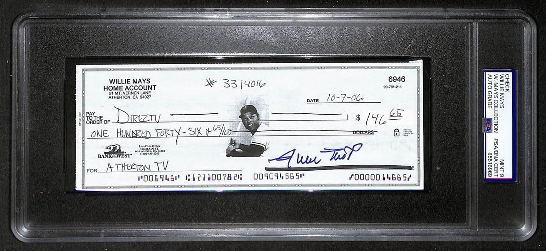 Willie Mays HOF Signed/ Auto 2006 Bank Check PSA/ DNA MINT 9 209076: Willie Mays HOF Signed/ Auto 2006 Bank Check PSA/ DNA MINT 9 209076 Mint 9 PSA/DNA authenticated Willie Mays HOF signed bank check, bearing his distinctive signature on a 2006 issue. This rare and uni