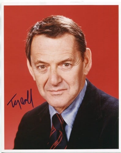 Tony Randall Autographed 8x10 Photo: Tony Randall Autographed 8x10 Photo Item Specifics: Photo is signed in blue sharpie Item is authenticated by Rich Altman's , and will be accompanied with a COA from . Product Disclaimer: Not affiliate