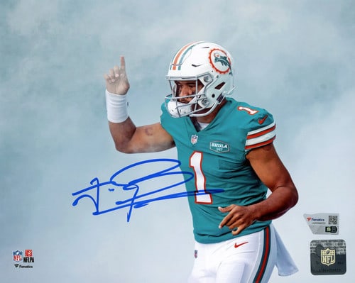 Tua Tagovailoa Autographed 8x10 Photo (Fanatics) (1 of 1)