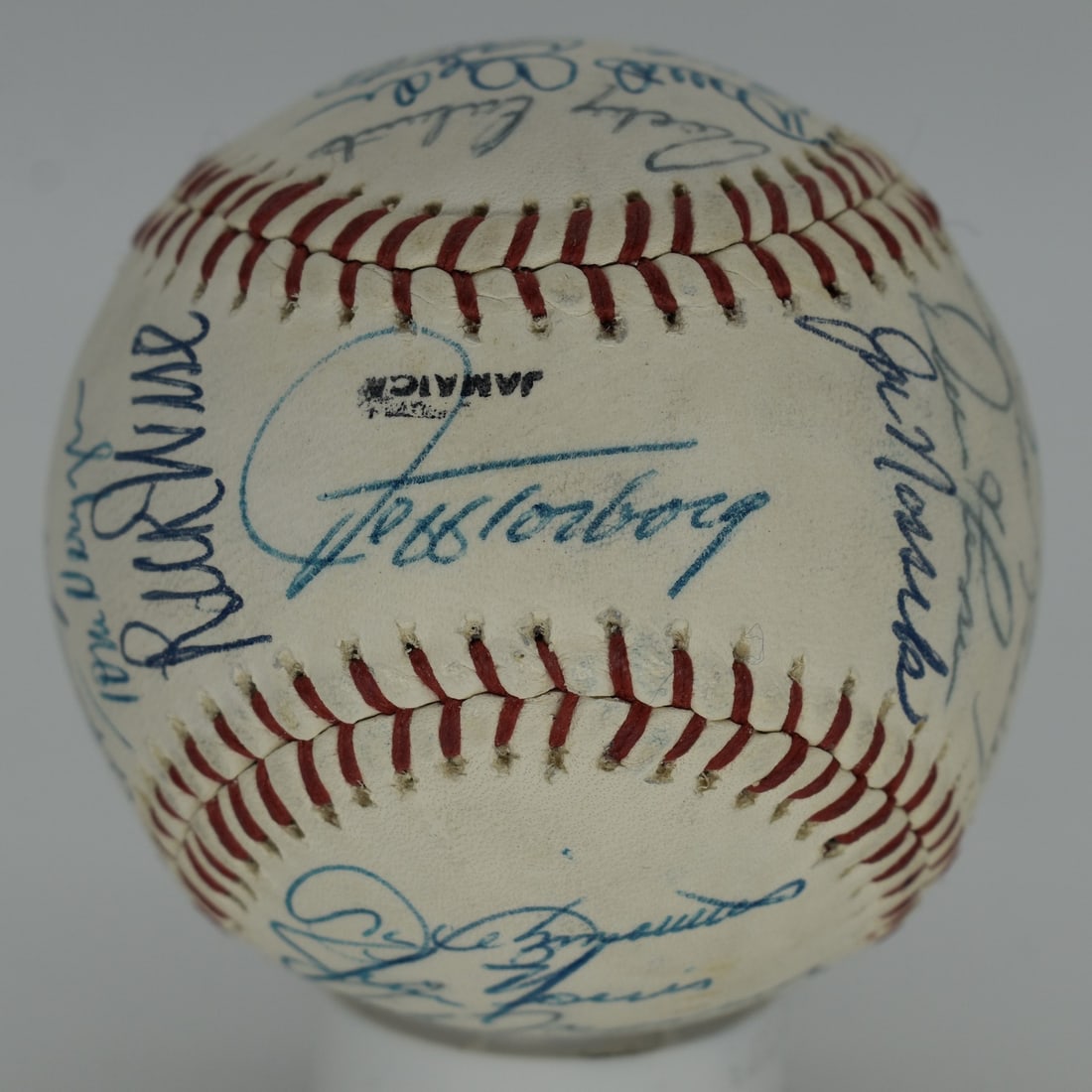 1978 Cleveland Indians Team-Signed Baseball (24) Jeff Torborg PSA/ DNA 212326: 1978 Cleveland Indians Team-Signed Baseball (24) Jeff Torborg PSA/ DNA 212326 Item Specifics: Original/Reprint: Original Product: Baseball Sport: Baseball Product Disclaimer: Not affiliated with any t