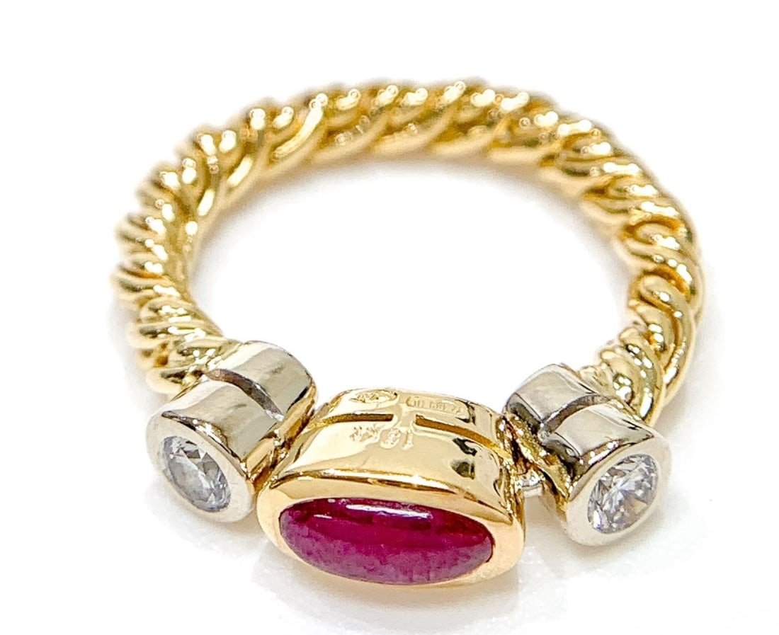Pomellato Vintage Ruby Diamond 18k Yellow Gold Chain Band Ring US 4 EU 47: Pomellato Vintage Ruby Diamond 18k Yellow Gold Chain Band Ring US 4 EU 47 Item Specifics: Shape: Round Occasion: Anniversary Birthday Christening Christmas Engagement Graduation Mother's Day Valentine