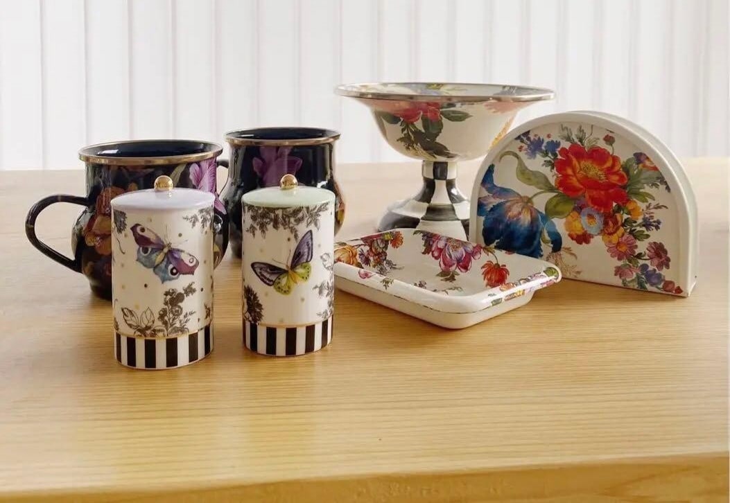 Mixed pieces set large lot tableware with mackenzie childs floral pattern: Mixed pieces set large lot tableware with mackenzie childs floral pattern Item Specifics: Brand: NO BRAND Type: NA Size: NA Country: Japan Material: NA For Us Buyers: Items are shipped via DDP (Delive