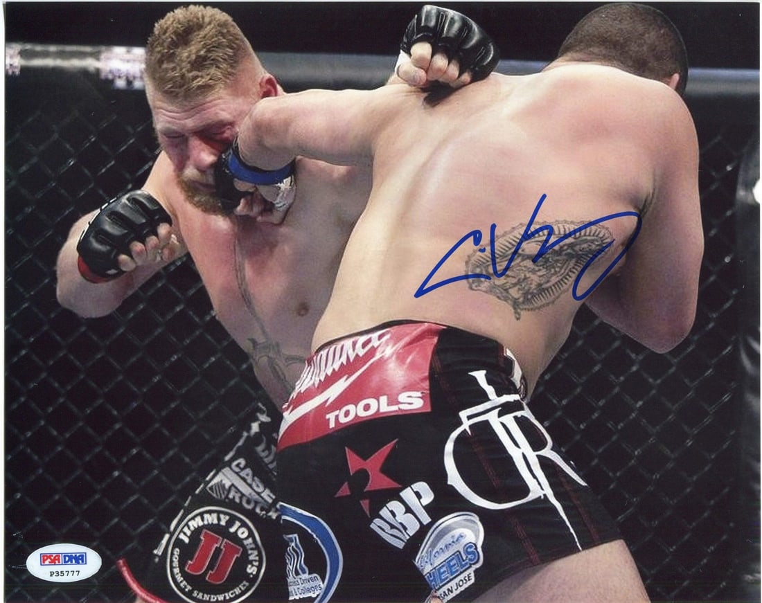 Cain Velasquez Autographed 8x10 UFC Photo PSA DNA (1 of 2)