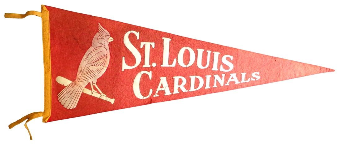 Felt pennant Cardinals St Louis vintage 30x12 176858: Felt pennant Cardinals St Louis vintage 30x12 176858 Vintage 30x12 Felt Pennant featuring the St. Louis Cardinals, a classic piece of team spirit from the MLB era. Made from high-quality felt, this ic