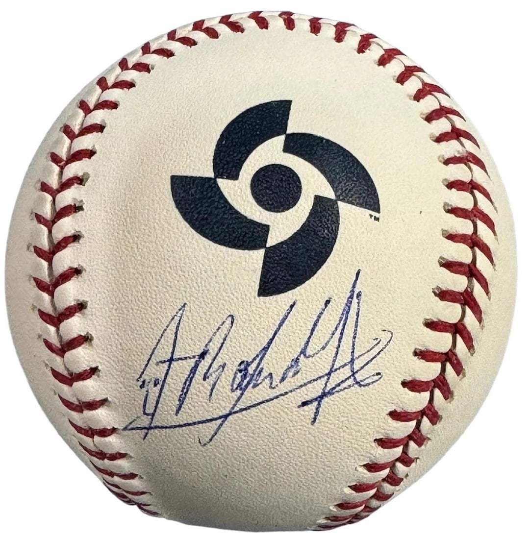 Arozarena Autographed Randy Baseball Classic 2023 World Beckett: Arozarena Autographed Randy Baseball Classic 2023 World Beckett Randy Arozarena's blue pen signature across the sweet spot of an official Robert Manfred baseball, accompanied by the inscription "El Je