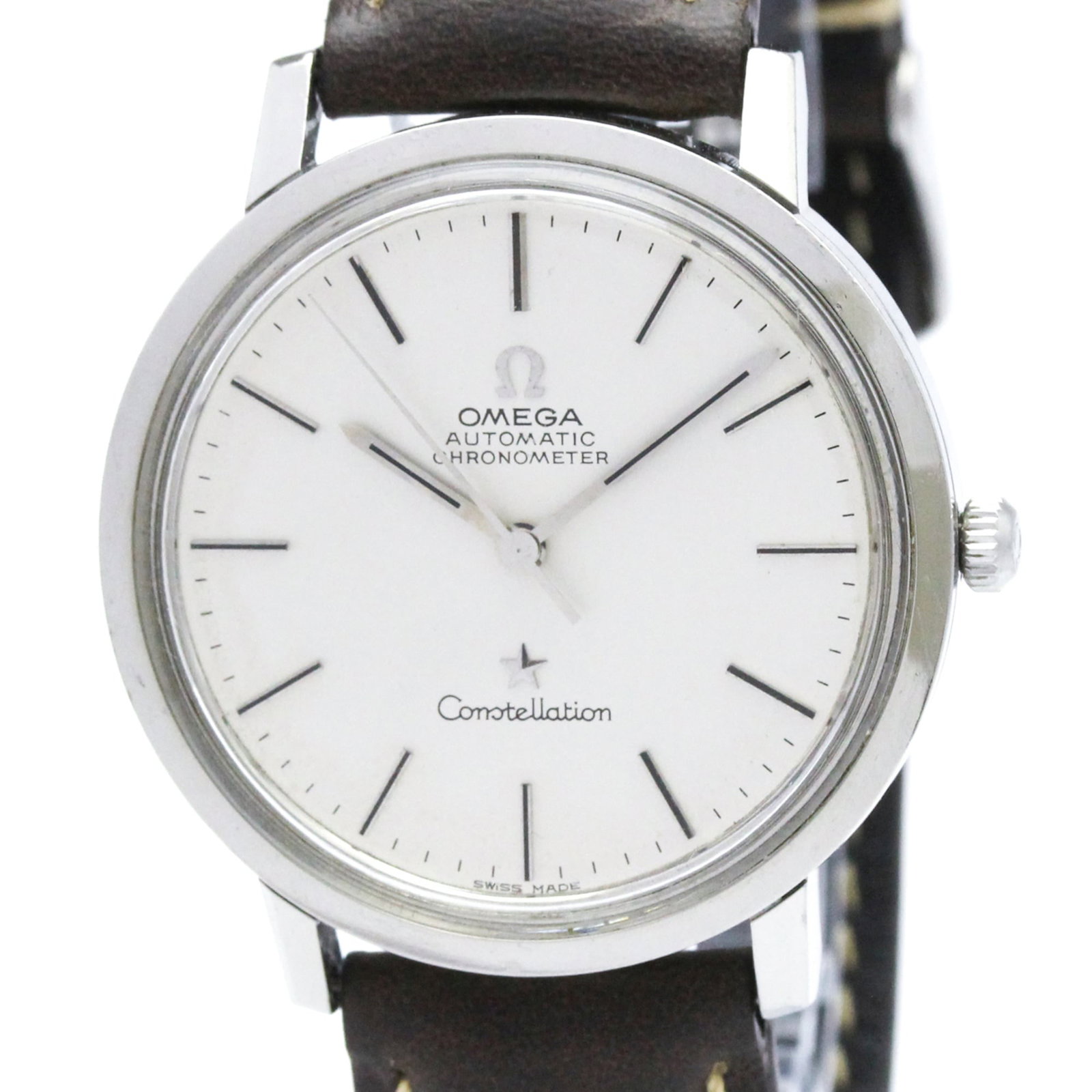 Omega Wristwatch: Omega Wristwatch Omega Constellation 167.754 Wristwatch in Silver features a sleek stainless steel case and leather band, making it a stylish choice for formal occasions. Powered by a self-winding