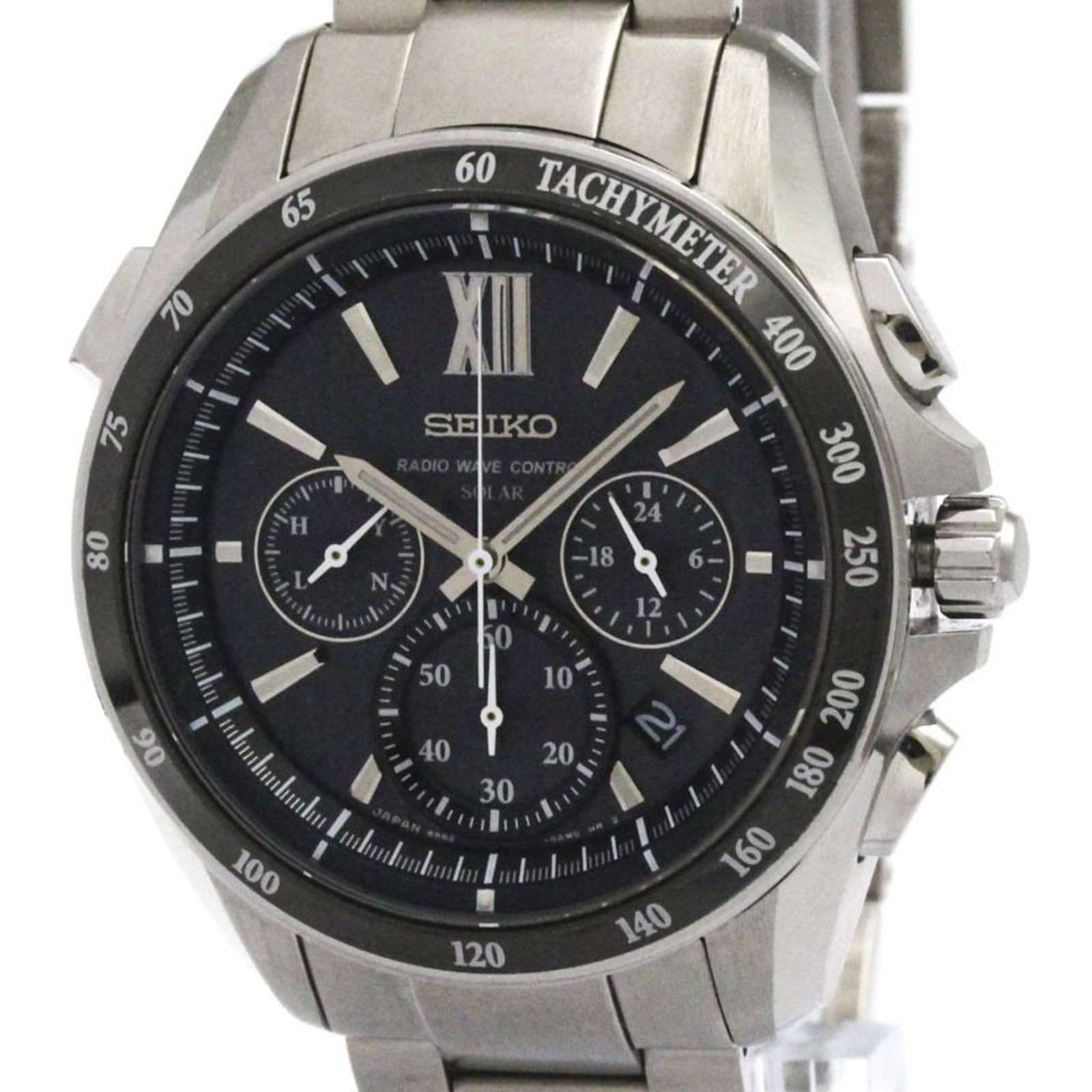 Seiko Wristwatch: Seiko Wristwatch Seiko's Brightz SAGA153(8B82-0AL0) wristwatch boasts a sleek, sporty design with a durable stainless steel case and band. The watch features a solar-powered movement with chronograph,