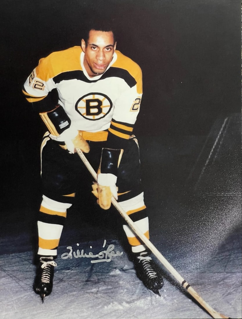 Willie O'Ree Autographed Boston Bruins 8x10 Hockey Photo (Beckett): Willie O'Ree Autographed Boston Bruins 8x10 Hockey Photo (Beckett) Willie O'Ree's silver sharpie signature adds a touch of history to this 8x10 photo, capturing the legendary Boston Bruins player in b