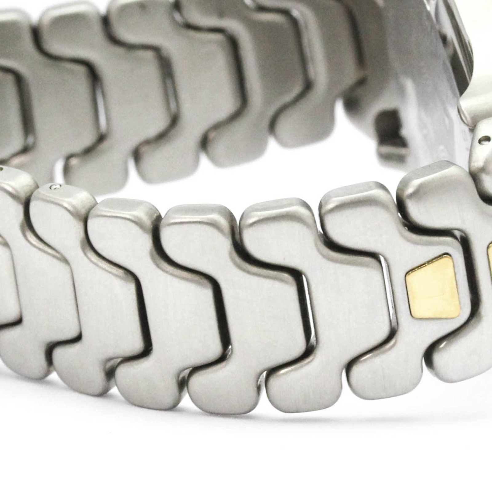 Wristwatch - 8