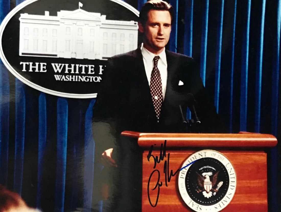 Bill Pullman Autographed 8x10 Celebrity Photo: Bill Pullman Autographed 8x10 Celebrity Photo Bill Pullman's blue sharpie signature adds a touch of authenticity to this 8x10 celebrity photo, capturing his likeness in a unique and personal way. The 