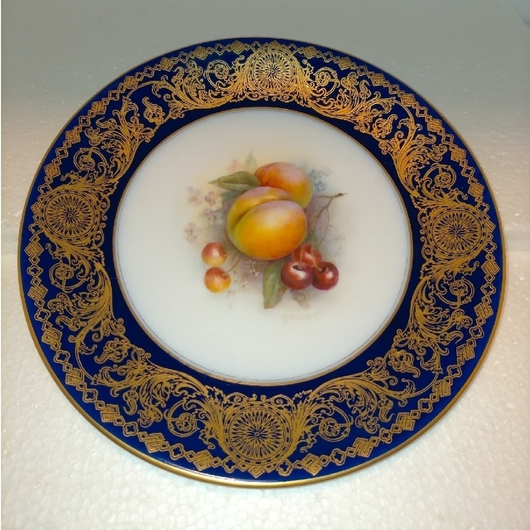 Richard Sebright Antique Royal Worcester Hand Painted Fruit Plate 23cm 9.1in: Richard Sebright Antique Royal Worcester Hand Painted Fruit Plate 23cm 9.1in Item Specifics: Brand: Royal Worcester Primary Material: Porcelain & Pottery Type: NA Color: Multicolor Material: Porcelain