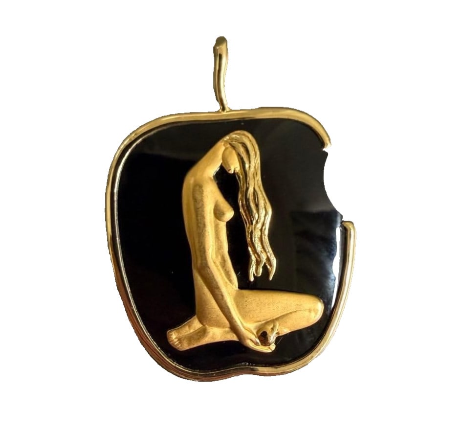Carrera y Carrera Apple Woman Onyx 18k Yellow Gold Pendant Top Charm Reversible: Carrera y Carrera Apple Woman Onyx 18k Yellow Gold Pendant Top Charm Reversible Item Specifics: Pendant Shape: Apple Main Stone Creation: Natural Occasion: Anniversary Birthday Christening Christmas C
