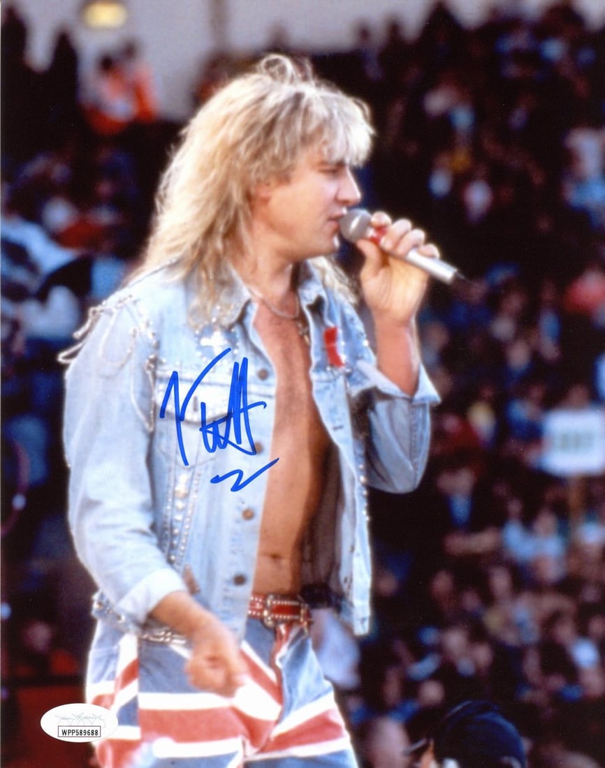 Joe Elliott Autographed 8x10 Photo Def Leppard JSA: Joe Elliott Autographed 8x10 Photo Def Leppard JSA Joe Elliott's signature on an 8x10 photo of Def Leppard bears the authentication of JSA, verifying its legitimacy. This rare image captures a moment 