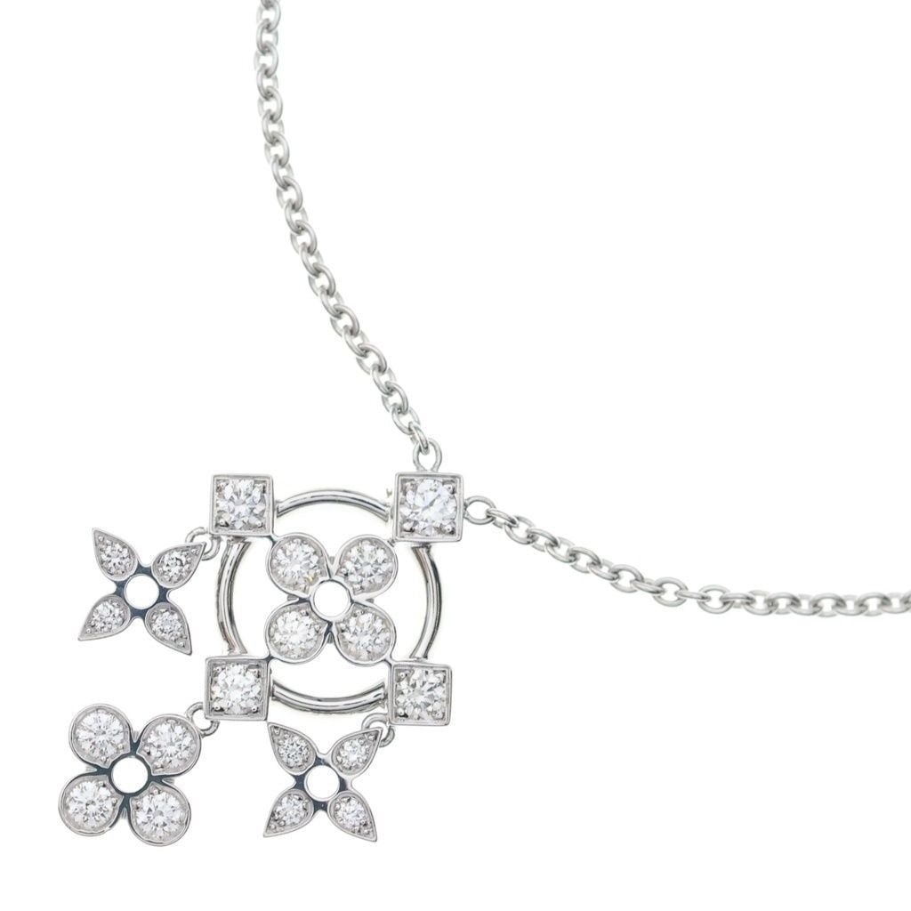 Diamond Monogram Pendant Necklace White Gold Louis Vuitton In Rare: Diamond Monogram Pendant Necklace White Gold Louis Vuitton In Rare Item Specifics: Brand: Louis Vuitton Type: Necklace Metal Purity: 18k Color: White Gold Style: Pendant Base Metal: White Gold Materia