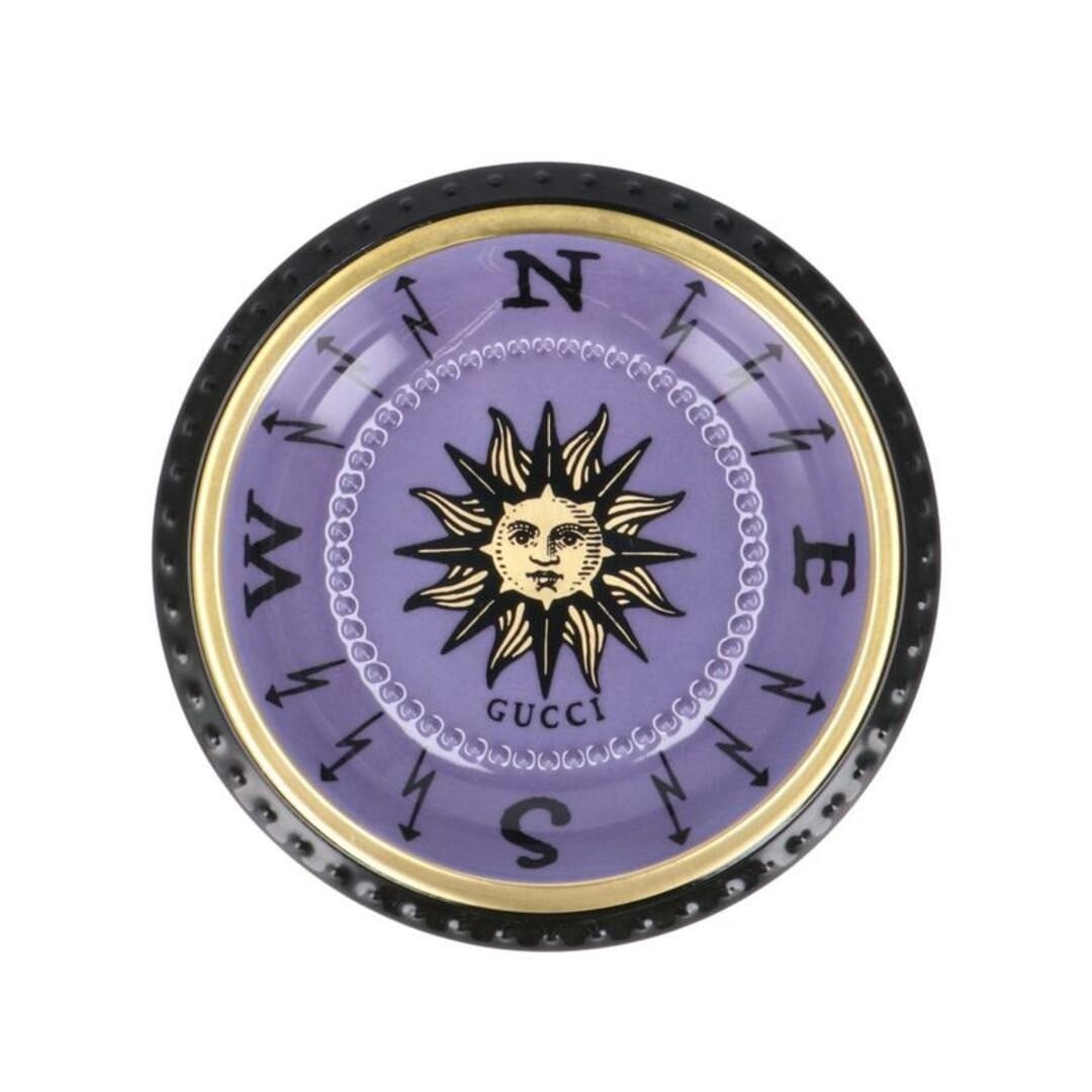 Collectible porcelain dish decorative accessory for purple tray by Ginori Gucci: Collectible porcelain dish decorative accessory for purple tray by Ginori Gucci Item Specifics: Brand: Gucci Type: Ashtray Country: Japan Handmade: No Product Disclaimer: Measurements approximate; col