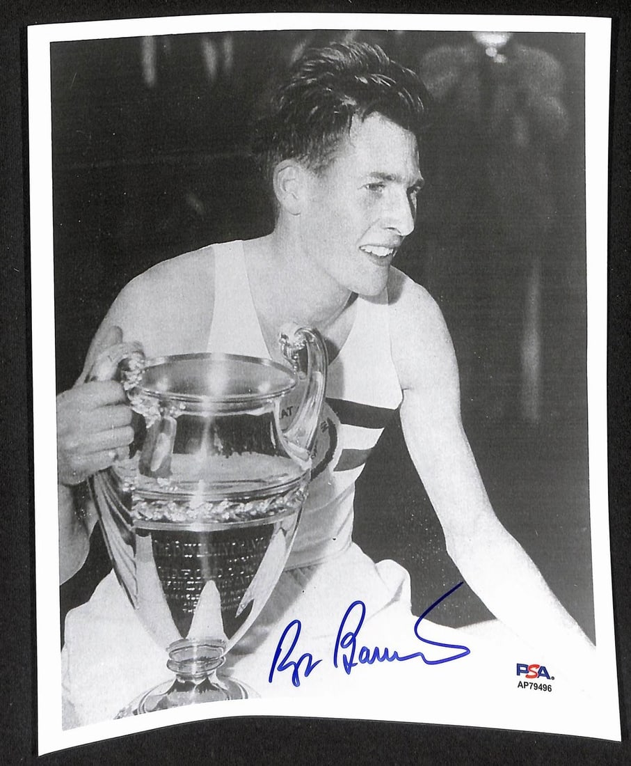 Roger Bannister Autographed 8x10 Photo 1st to Break 4 min Mile PSA/ DNA 203964 (1 of 2)