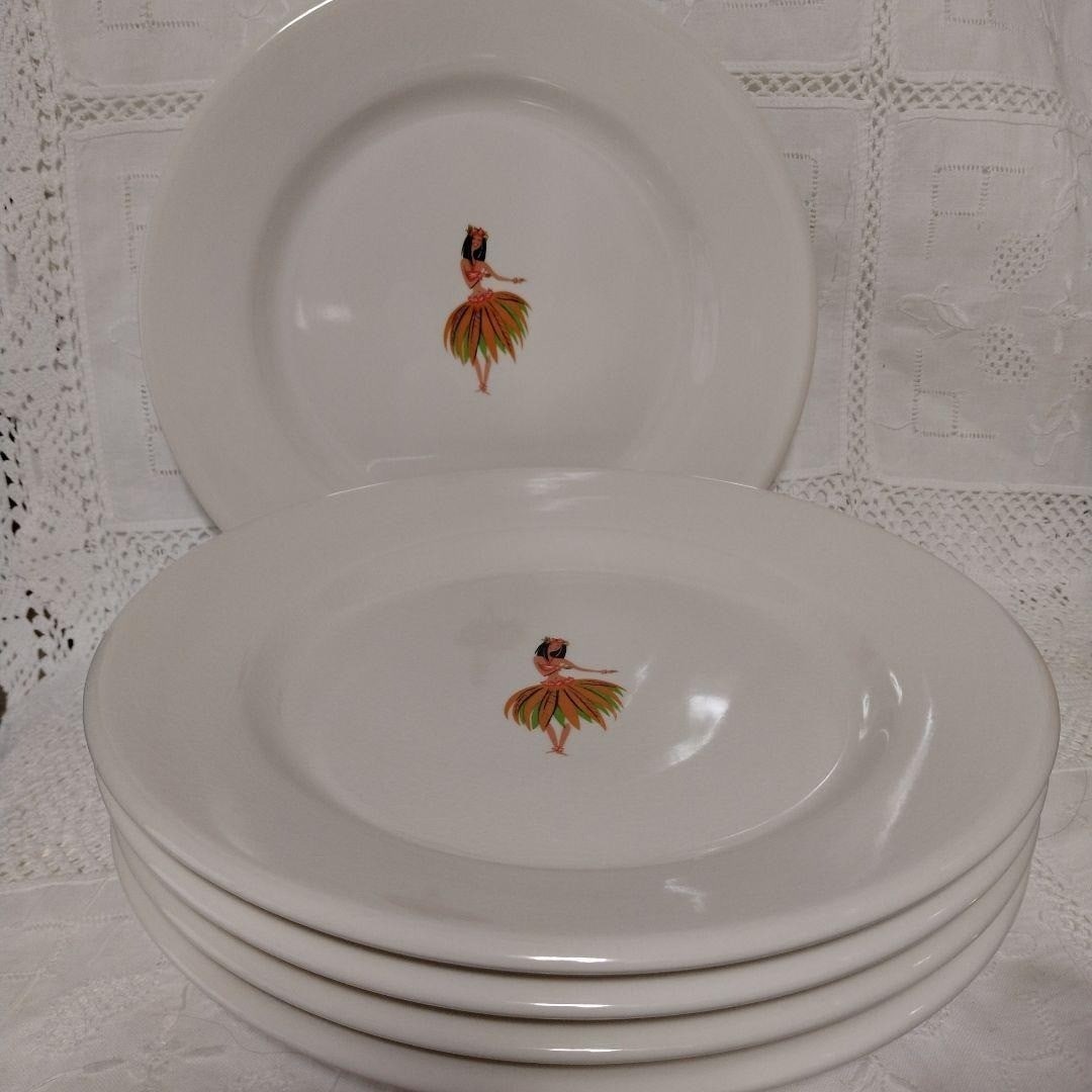 Fishs Eddy Hula Girl Salad Plates Set of 5 Ceramic 21? 8.3in Marilena Perilli: Fishs Eddy Hula Girl Salad Plates Set of 5 Ceramic 21? 8.3in Marilena Perilli Item Specifics: Number Of Items In Set: Five-Piece Pattern: Hula Girl Shape: Round Occasion: All Occasions Bachelorette Pa