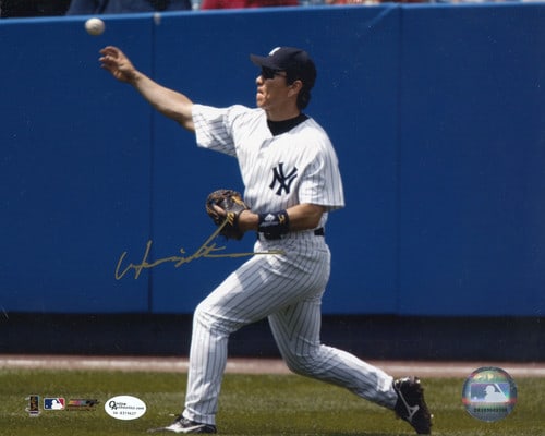 Matsui Hideki Autographed Photo 8x10: Matsui Hideki Autographed Photo 8x10 8x10 photo of Hideki Matsui in his New York Yankees uniform, signed by the legendary slugger. This item comes with a certificate of authenticity from Inc and is