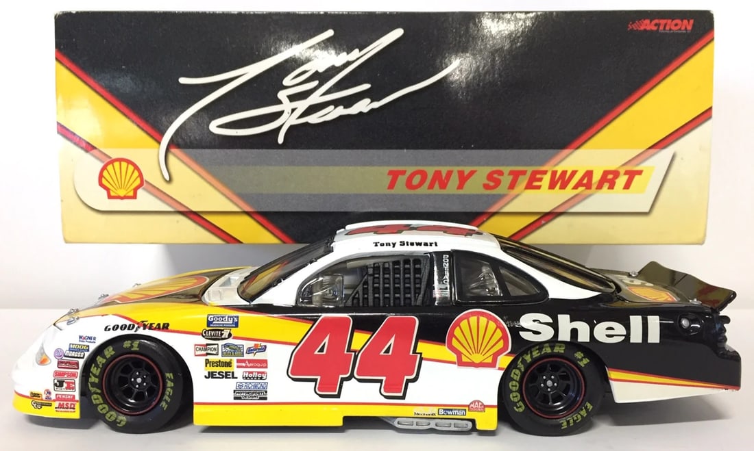 Tony Stewart Unsigned #44 1998 1: 24 Scale Die Cast Car: Tony Stewart Unsigned #44 1998 1: 24 Scale Die Cast Car Tony Stewart's #44 Shell Pontiac from the 1998 season is captured in meticulous detail, with every aspect of the car faithfully reproduced in 1: