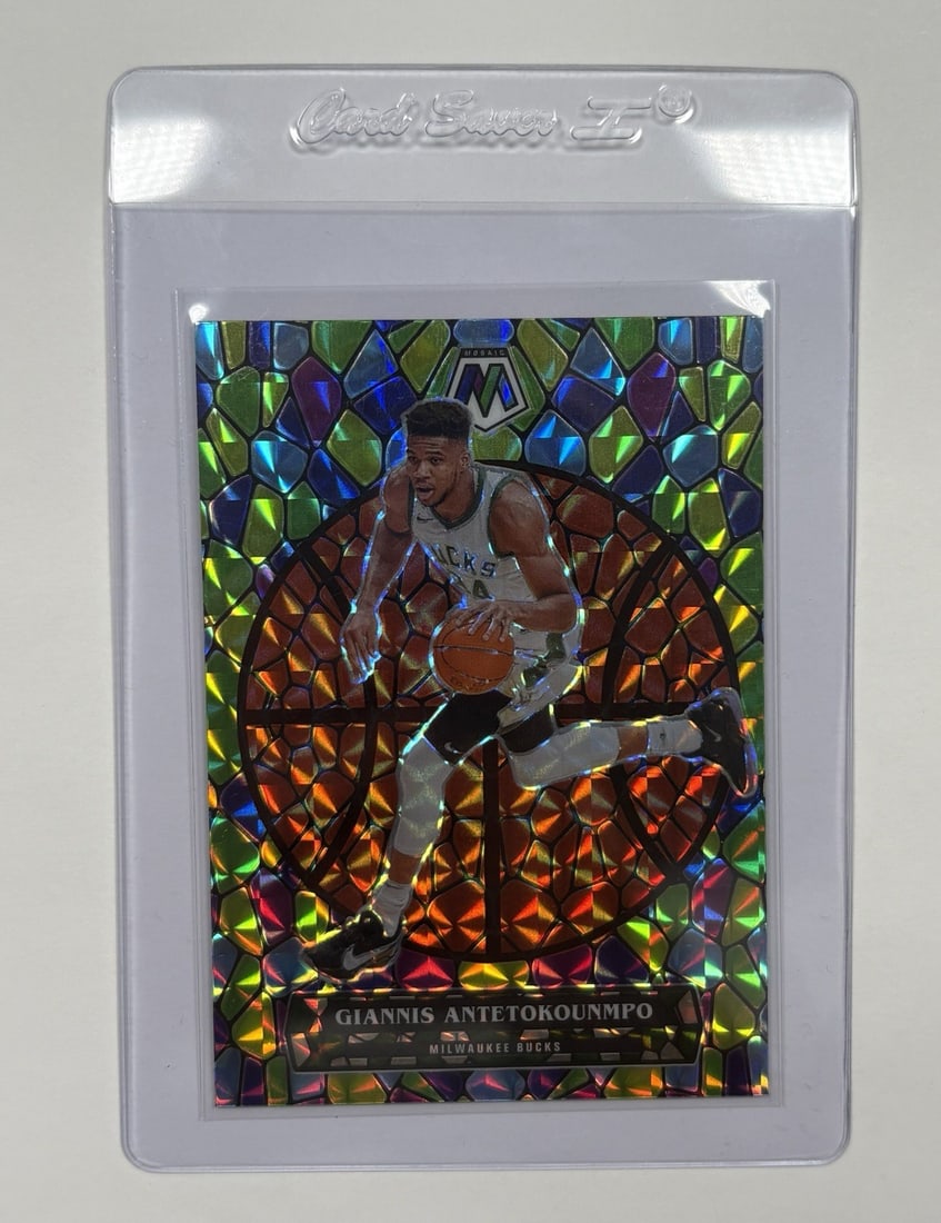 2020-21 PANINI MOSAIC STAINED GLASS GIANNIS ANTETOKOUNMPO #5 (1 of 2)