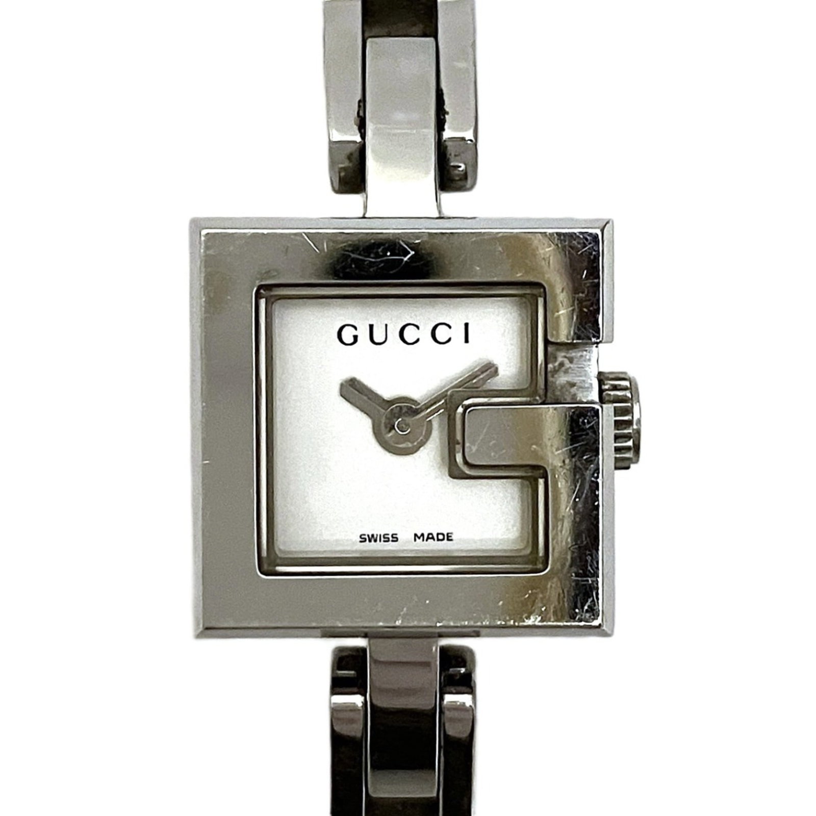 Wristwatch from Gucci: Wristwatch from Gucci Stainless steel case and band add a sleek touch to this Gucci women's wristwatch, featuring a silver dial. Measuring 13.6mm in diameter, it's designed for wrists up to 16cm in