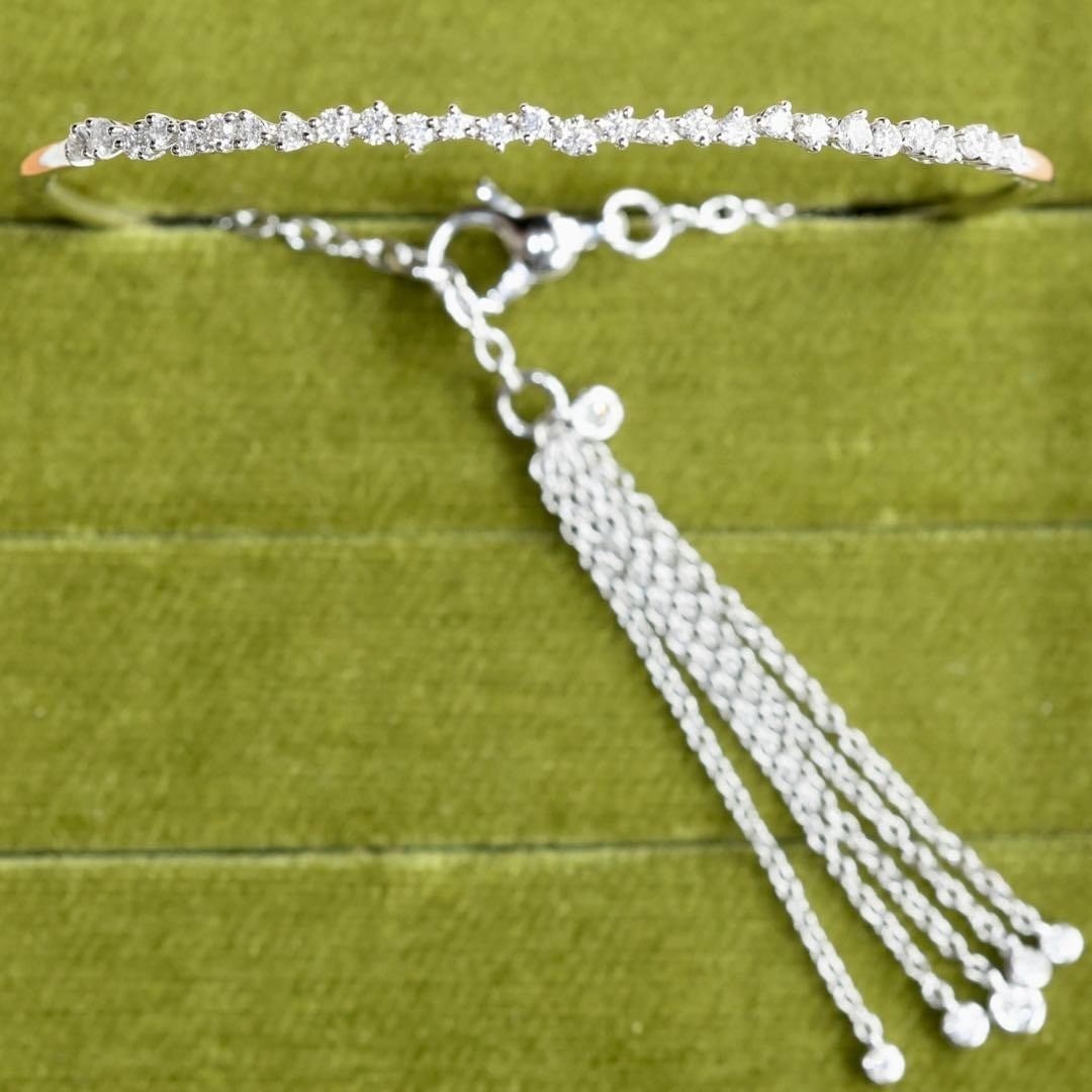 Diamond Tassel Chain Bangle 18k White Gold Casato Italian Jewelry: Diamond Tassel Chain Bangle 18k White Gold Casato Italian Jewelry Item Specifics: Antique: No Occasion: Anniversary Birthday Christmas Engagement Graduation Mother's Day Valentine's Day Wedding Main S