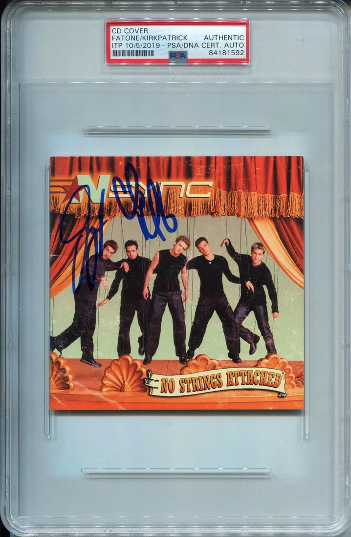 Joey Fatone & Chris Kirkpatrick Autographed Nsync No Strings Attached CD Cover (: Joey Fatone & Chris Kirkpatrick Autographed Nsync No Strings Attached CD Cover ( Signed by Joey Fatone and Chris Kirkpatrick, the Nsync No Strings Attached CD cover boasts a unique touch from two of