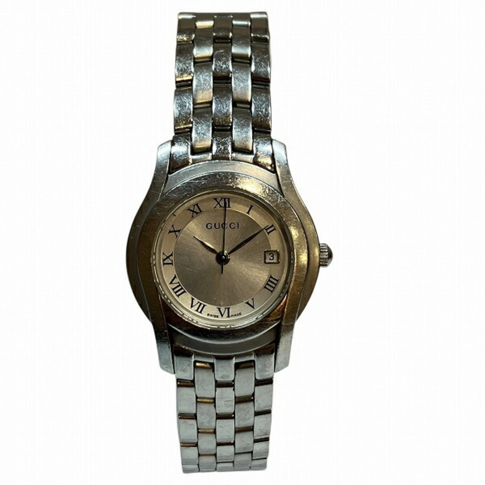 Wristwatch from Gucci: Wristwatch from Gucci Stainless steel case and band add a touch of sophistication to this Gucci wristwatch, featuring a silver dial. The quartz movement ensures reliable timekeeping, while the compact