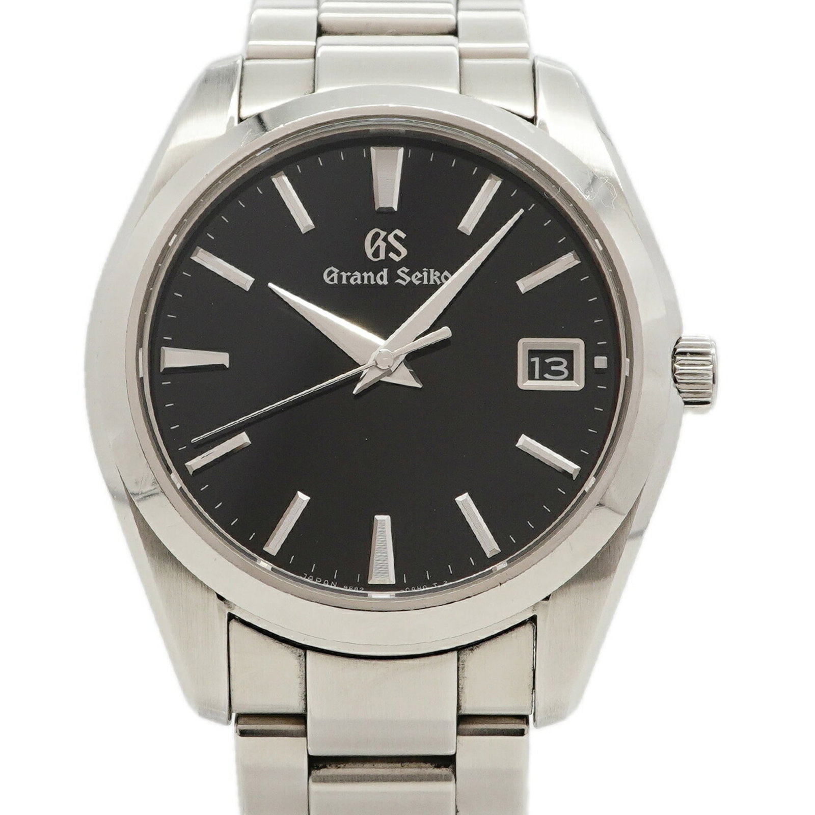 Seiko Wristwatch: Seiko Wristwatch Stainless steel band and black dial make for a sleek, modern look. This Seiko quartz wristwatch features a compact 40mm case diameter and adjustable size to fit various wrists. A