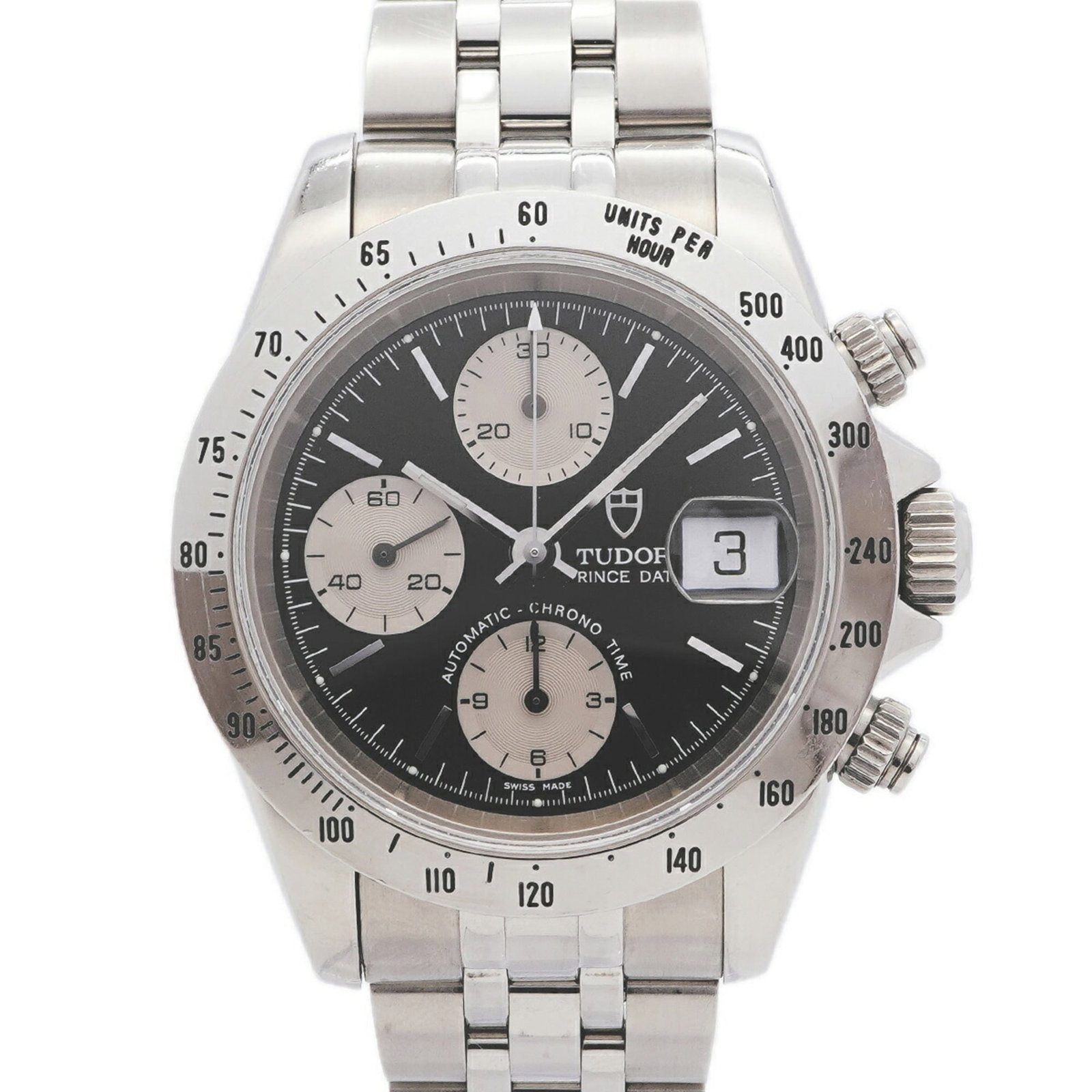 Wristwatch of Tudor: Wristwatch of Tudor Stainless steel band and black dial make for a sleek and modern look. This self-winding automatic wristwatch features a 39.4mm case diameter, perfect for those with wrists up to 18