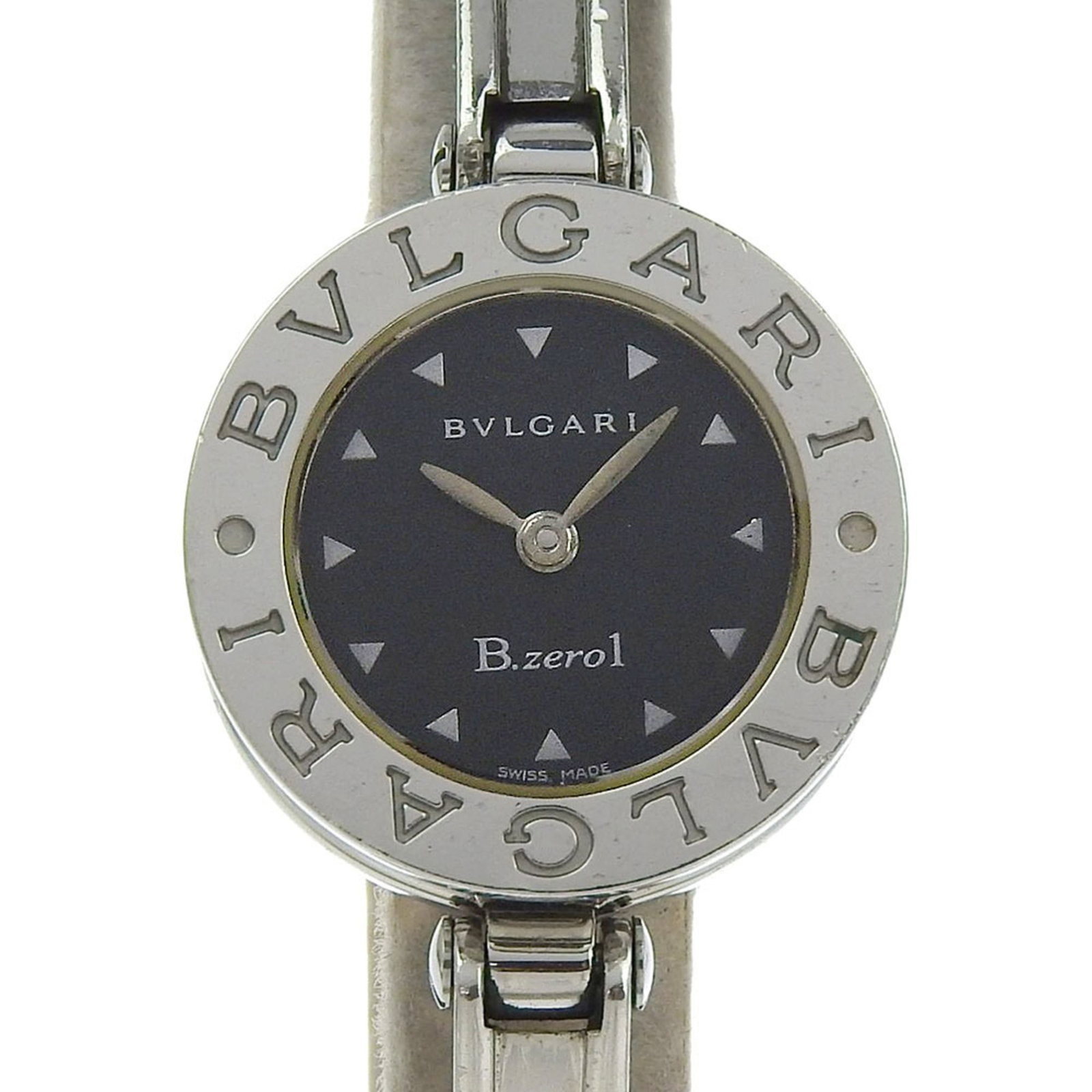 Bvlgari Wristwatch: Bvlgari Wristwatch Stainless steel case and band, the Bvlgari Wristwatch boasts sleek sophistication with its black dial. Measuring 22mm in diameter, this quartz-powered timepiece features an analog d