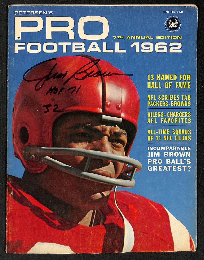 Jim Brown HOF Signed/ Inscribed 1962 Pro Football Magazine PSA/ DNA 203673: Jim Brown HOF Signed/ Inscribed 1962 Pro Football Magazine PSA/ DNA 203673 Signed by the legendary Jim Brown, this 1962 Pro Football Magazine features an iconic image and boasts a PSA/DNA
