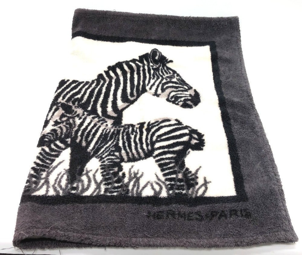 Paris Hermes Cotton Towel Beach Mat 8663cm Zebra Gray White Towel Bath Interior: Paris Hermes Cotton Towel Beach Mat 8663cm Zebra Gray White Towel Bath Interior Item Specifics: Pattern: NA Shape: Rectangle Size: 86x63cm Custom Bundle: No Color: Gray Material: 100% Cotton Set