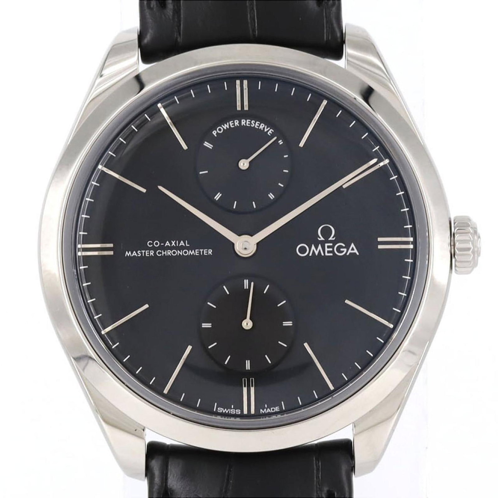 Omega Wristwatch: Omega Wristwatch Stainless steel case, 40mm in diameter, houses a manual winding mechanical movement. The black dial and Omega branding complete the classic design of this Omega wristwatch. Comes with
