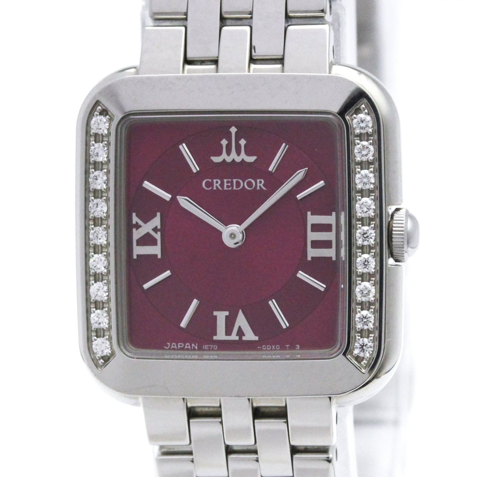 Seiko Wristwatch: Seiko Wristwatch Seiko Credor GSTE873(1E70-0CR0) Wristwatch features a sleek stainless steel case and band, complemented by a pink dial. This quartz-powered timepiece is encased in a compact 21mm