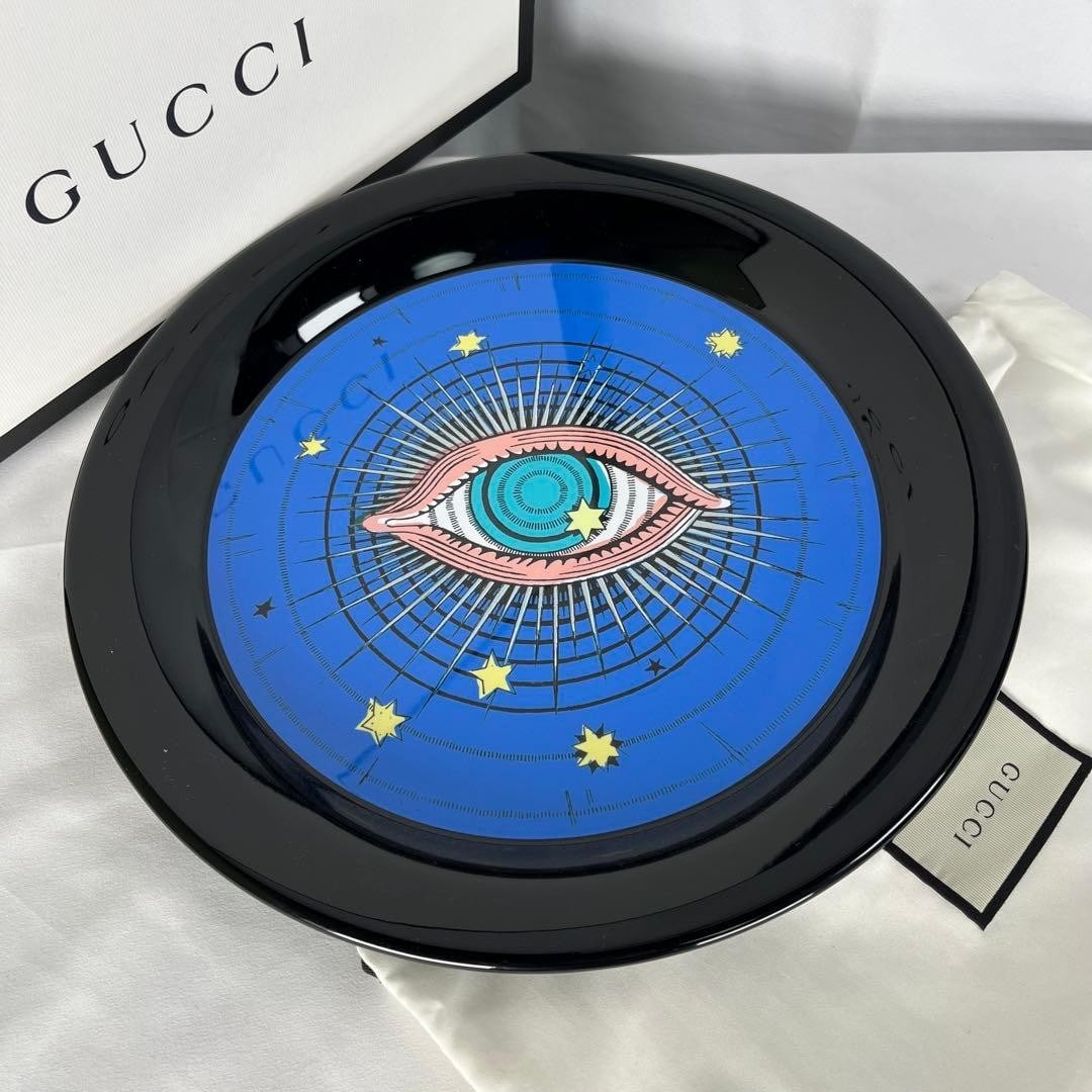 GUCCI Accessory tray STAR Eye Tray in Black D 3.1in With Dust Bag And Box: GUCCI Accessory tray STAR Eye Tray in Black D 3.1in With Dust Bag And Box Item Specifics: Brand: Gucci Type: Trinket Box Material: Porcelain Materials Sourced From: Italy Product Disclaimer: