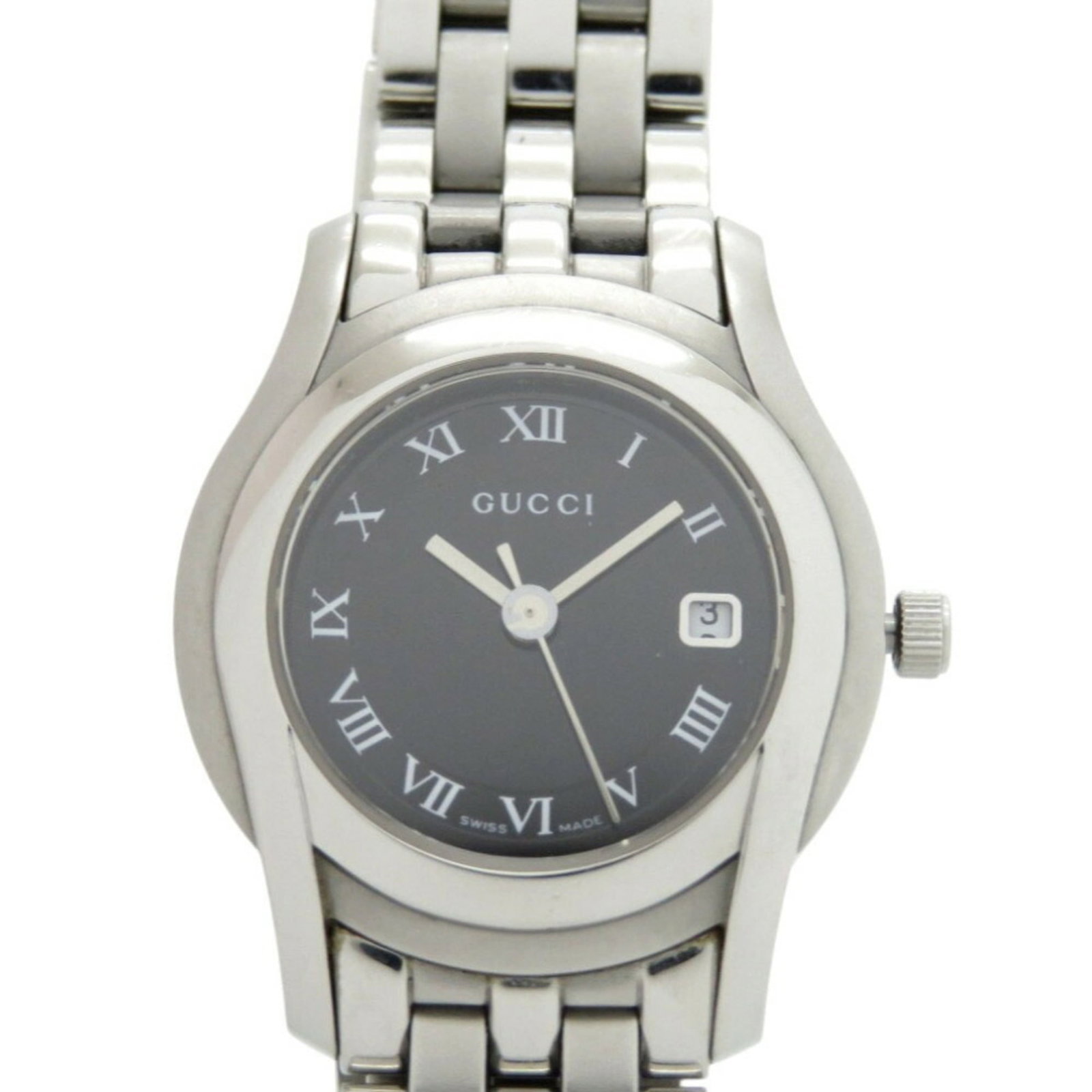 Wristwatch from Gucci: Wristwatch from Gucci Stainless steel case and band add a sleek touch to this Gucci wristwatch, measuring 27mm in diameter. With its quartz movement and comfortable 15.5cm length, it's designed for ev